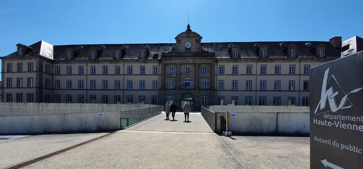 csm hotel du departement f7cb3c8176